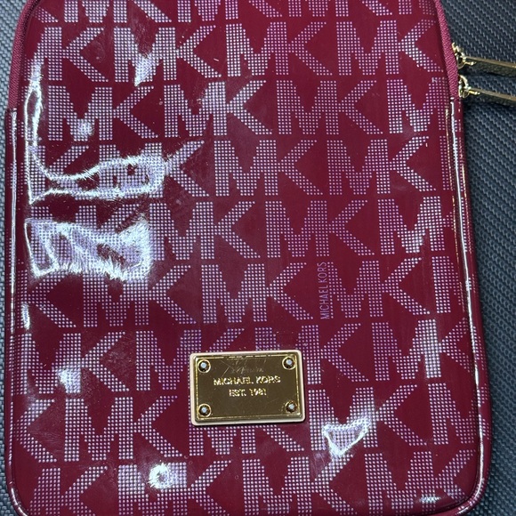 Michael Kors Burgundy iPad Bag - Picture 1 of 6